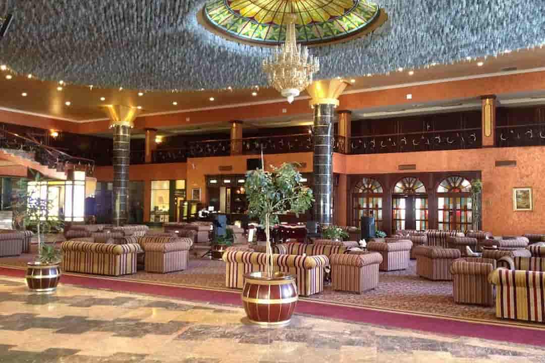 Golden Castle Casino and Hotel thuộc thành phố biển Sihanoukville 